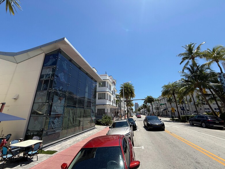More Photos Of 909 Collins Ave, Miami Beach Restaurant For Sale