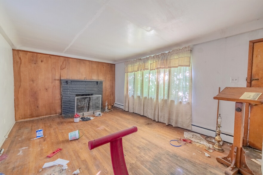 More Photos Of 112 S 13th St, Jeannette Religious Facility For Sale