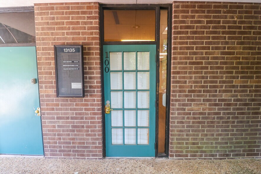 More Photos Of 13131 Champions Dr, Houston Medical For Lease