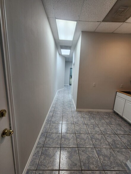 More Photos Of 5485 W Sam Houston Pky N, Houston Unknown For Lease