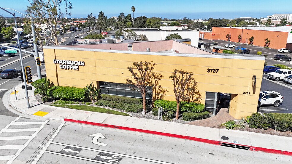 More Photos Of 3737 Pacific Coast Hwy, Torrance Freestanding For Lease