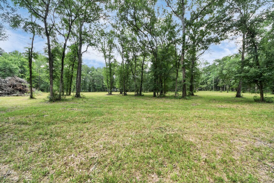 More Photos Of 21765 Bailey Grove Rd, Montgomery Land For Sale