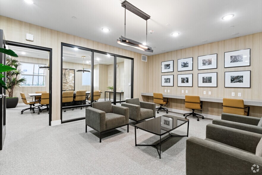 More Photos Of 6838-6874 Northbank Dr, Ventura Apartments For Lease