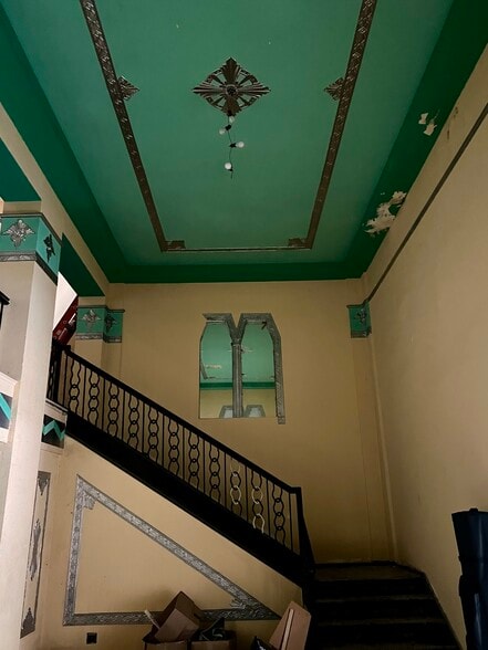 More Photos Of 213 E Marion St, Shelby Movie Theatre For Sale