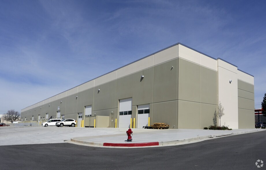 More Photos Of 750 E State Rd, American Fork Warehouse For Lease