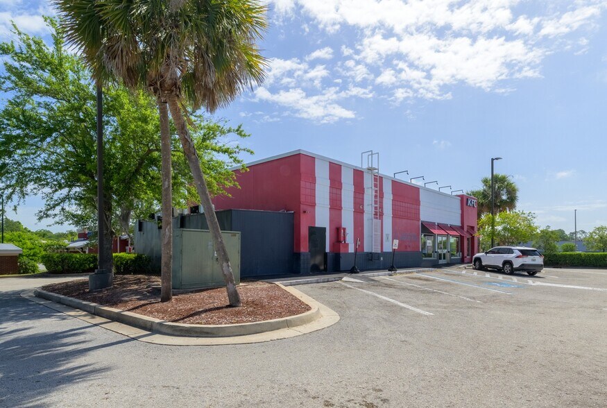 More Photos Of 9551 Regency Square Blvd N, Jacksonville Fast Food For Sale