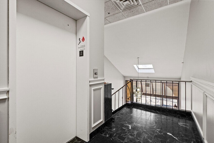 More Photos Of 24 Old Albany Post Rd, Croton-on-Hudson Medical For Lease