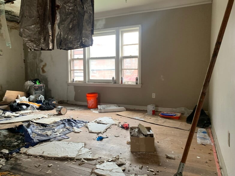 More Photos Of 2521 Noble Rd, Cleveland Heights Apartments For Sale