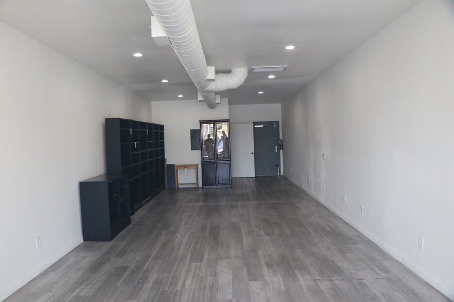 More Photos Of 10466-10506 Artesia Blvd, Bellflower Storefront For Lease