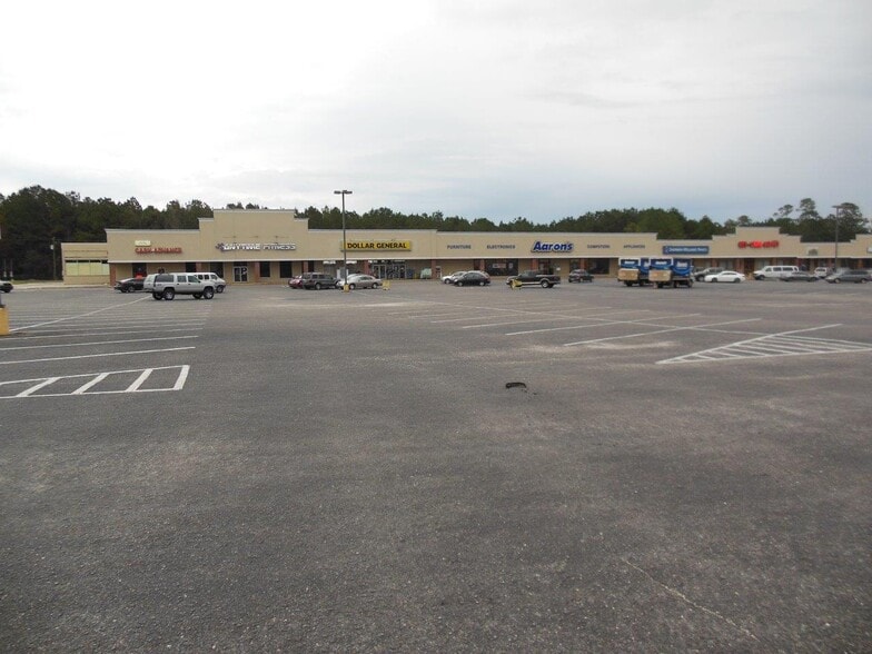 More Photos Of 1622-1699 Douglas Ave, Brewton Storefront For Lease