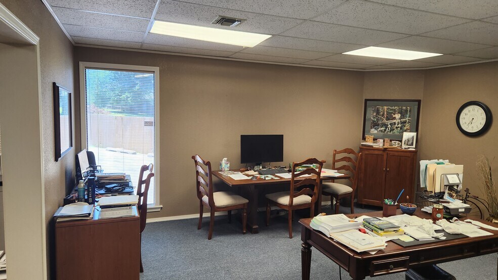 More Photos Of 5530 S 79th Pl, Tulsa Loft Creative Space For Lease