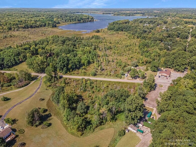 More Photos Of 12227-12229 Seymour Rd, Grass Lake Restaurant For Sale