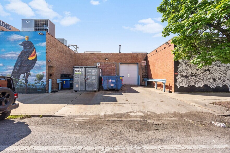 More Photos Of 417 N Ashland Ave, Chicago Warehouse For Sale