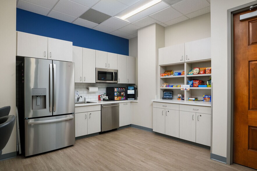 More Photos Of 3980 premier Dr, High Point Coworking Space