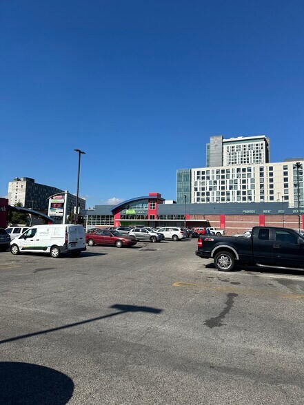 More Photos Of 1501 N Broad St, Philadelphia Freestanding For Lease