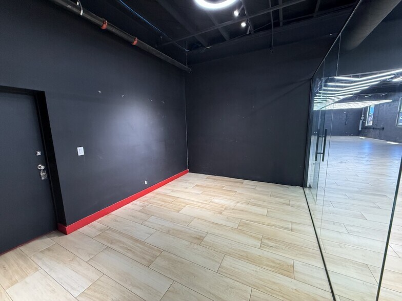 More Photos Of 816 NW 6th Ave, Fort Lauderdale Warehouse For Lease