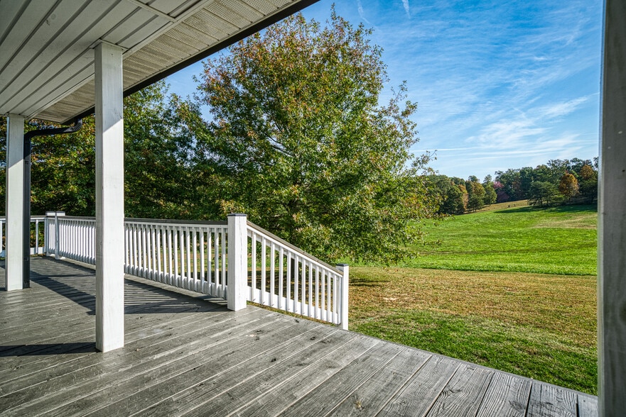 More Photos Of 1249 Gulf Rd, Spencer Golf Course Driving Range For Sale