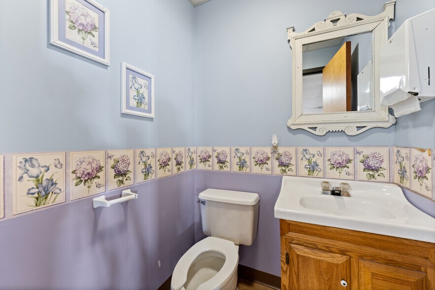 More Photos Of 1771-1777 Boston Rd, Springfield Freestanding For Sale