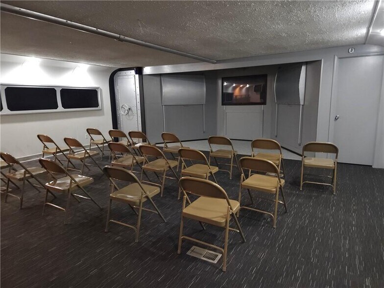 More Photos Of 4144 Old Austell Rd, Powder Springs Religious Facility For Lease