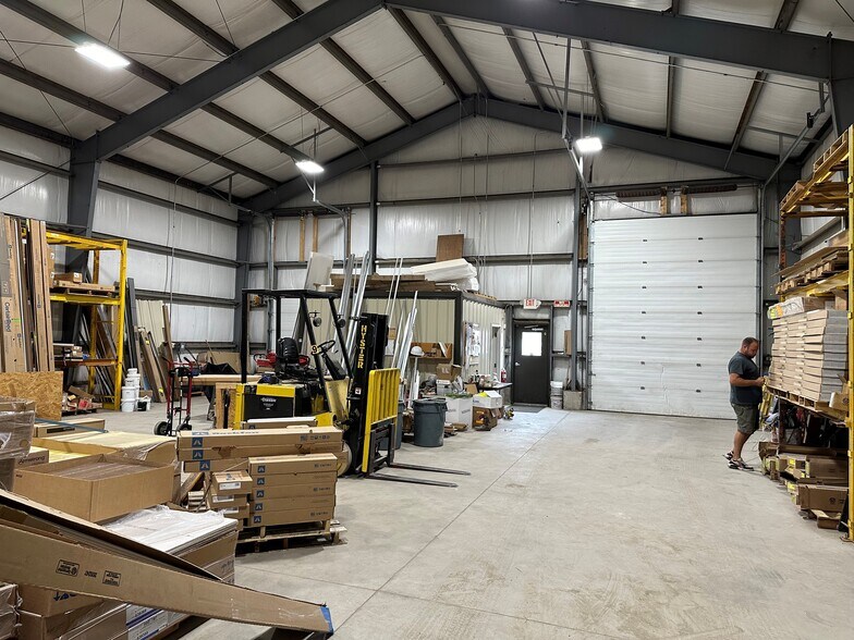 More Photos Of 84H Warren Avenue, Westbrook Manufacturing For Lease