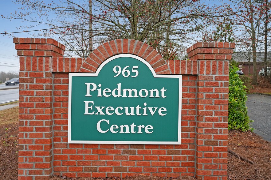 More Photos Of 965 Piedmont Rd, Marietta Office For Lease