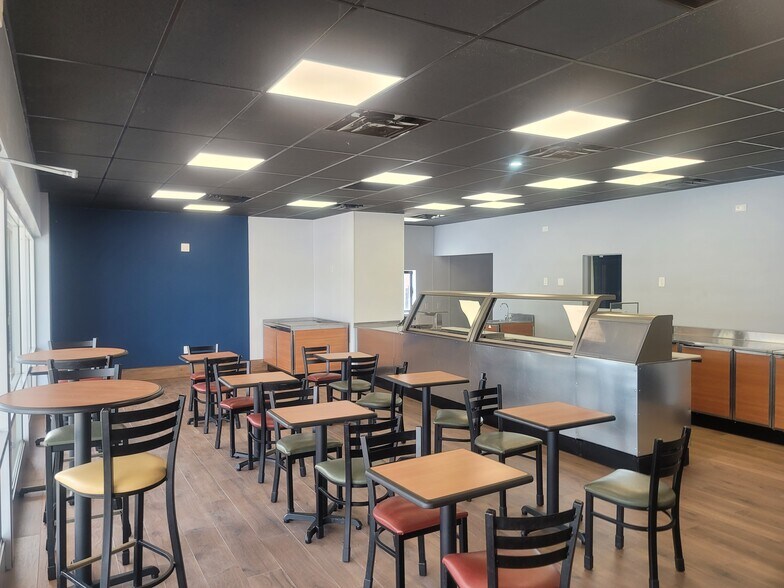 More Photos Of 46-48 E State Rd, Pleasant Grove Fast Food For Lease