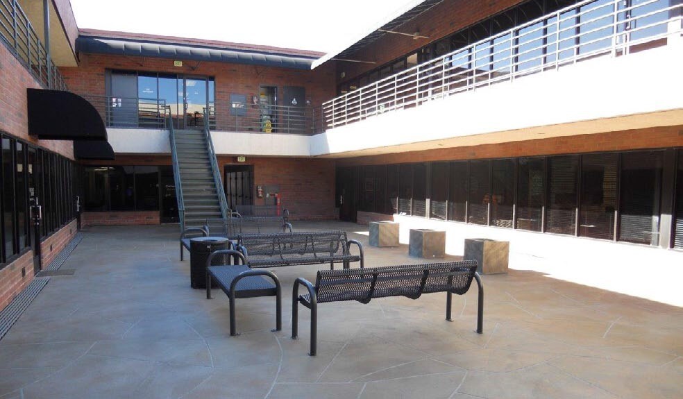 More Photos Of 23586 Calabasas Rd, Calabasas Office For Lease