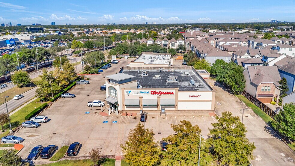 More Photos Of 11994 Richmond Ave, Houston Drugstore For Sale