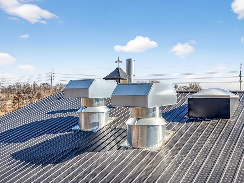 More Photos Of 1834 Outer Hwy 61 hwy, Moscow Mills Flex For Sale