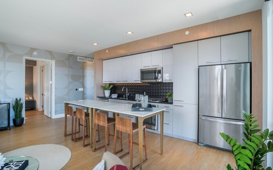 More Photos Of 1501 Island Ave, San Diego Apartments For Lease