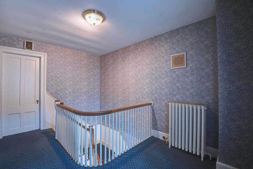 More Photos Of 201 Meadow St, Naugatuck Office For Sale