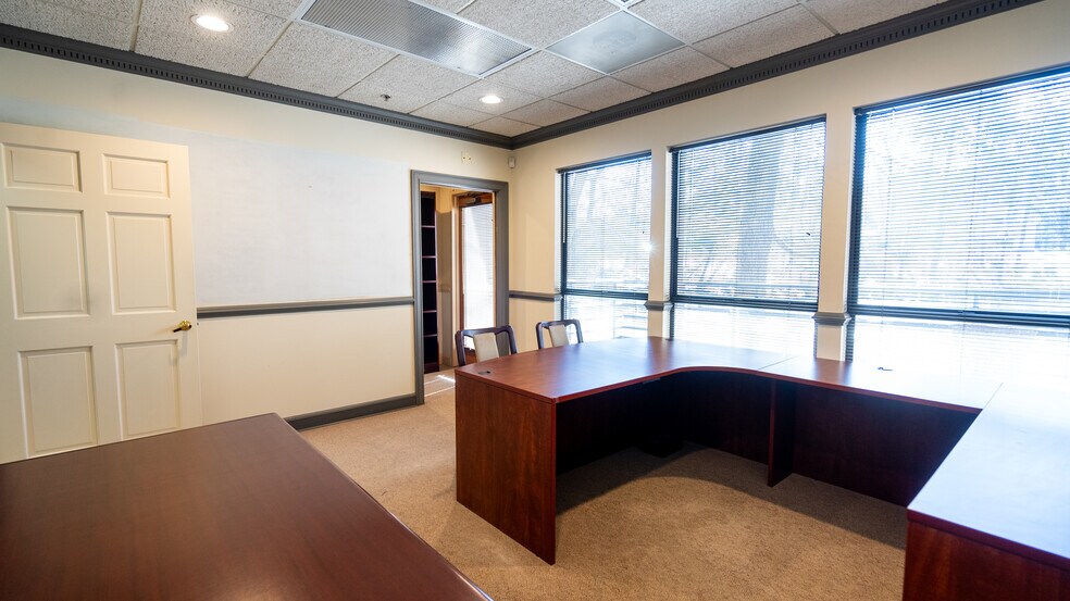 More Photos Of 1820 The Exchange SE, Atlanta Office For Sale