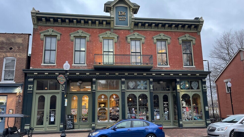 More Photos Of 136 S Main St, Saint Charles Storefront Retail Office For Lease
