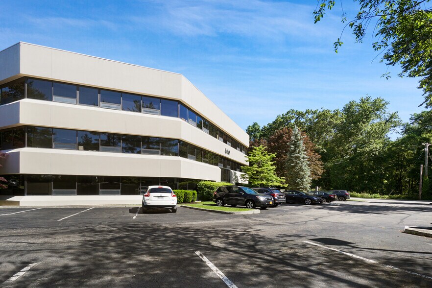 More Photos Of 500 Executive Blvd, Ossining Office For Lease