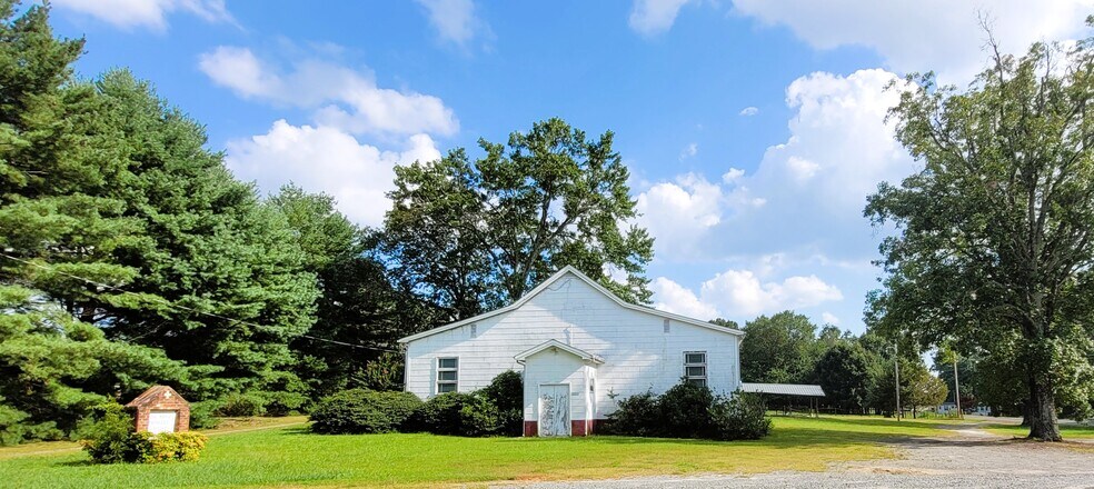 Primary Photo Of 6305 Pine Hall Rd, Belews Creek Specialty For Sale