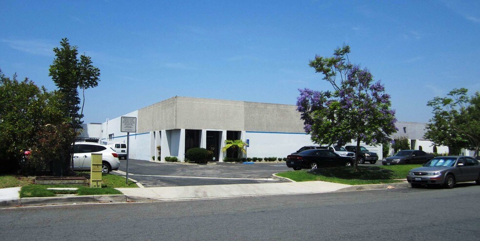 Primary Photo Of 14115 Pontlavoy Ave, Santa Fe Springs Manufacturing For Lease
