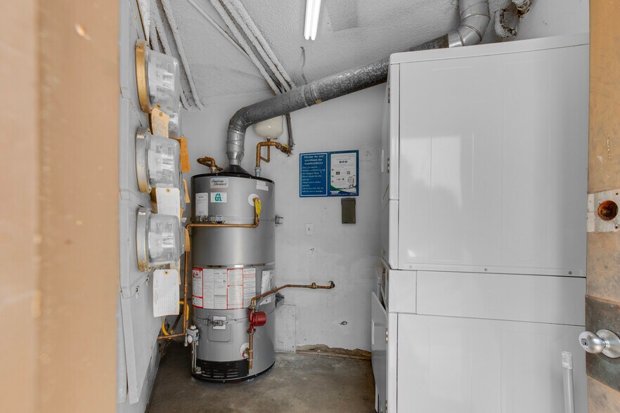 More Photos Of 3346 S Canfield Ave, Los Angeles Apartments For Sale