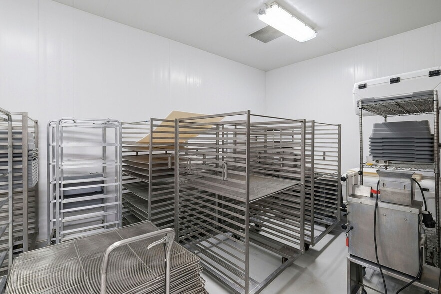 More Photos Of 1035 17th Ave, Santa Cruz Warehouse For Sale