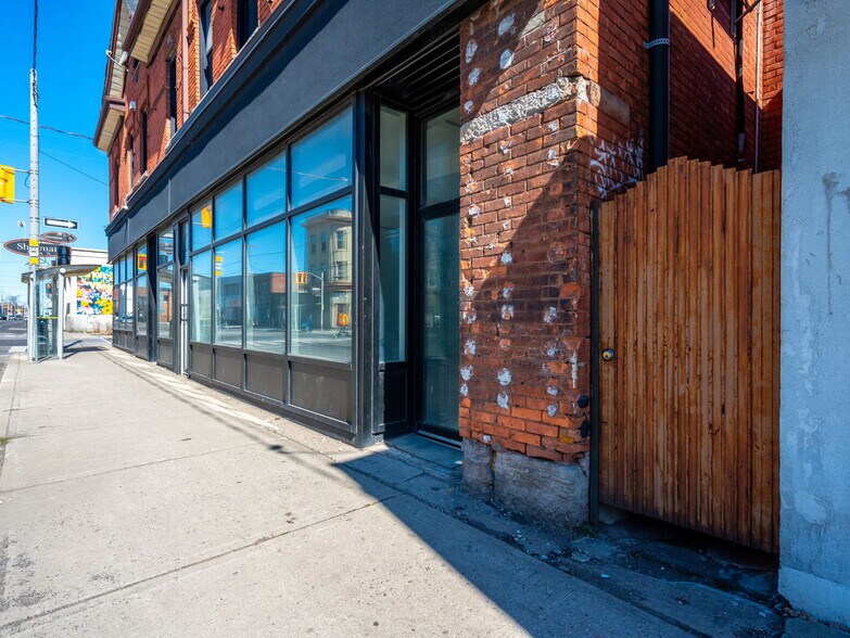 More Photos Of 675-679 Barton St E, Hamilton Storefront Retail Residential For Lease
