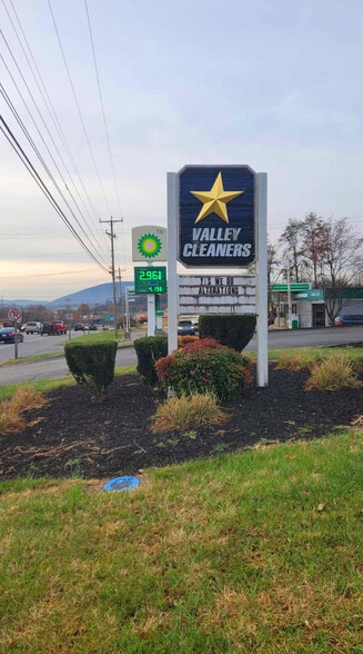 More Photos Of 509 Roanoke Rd, Daleville General Retail For Sale