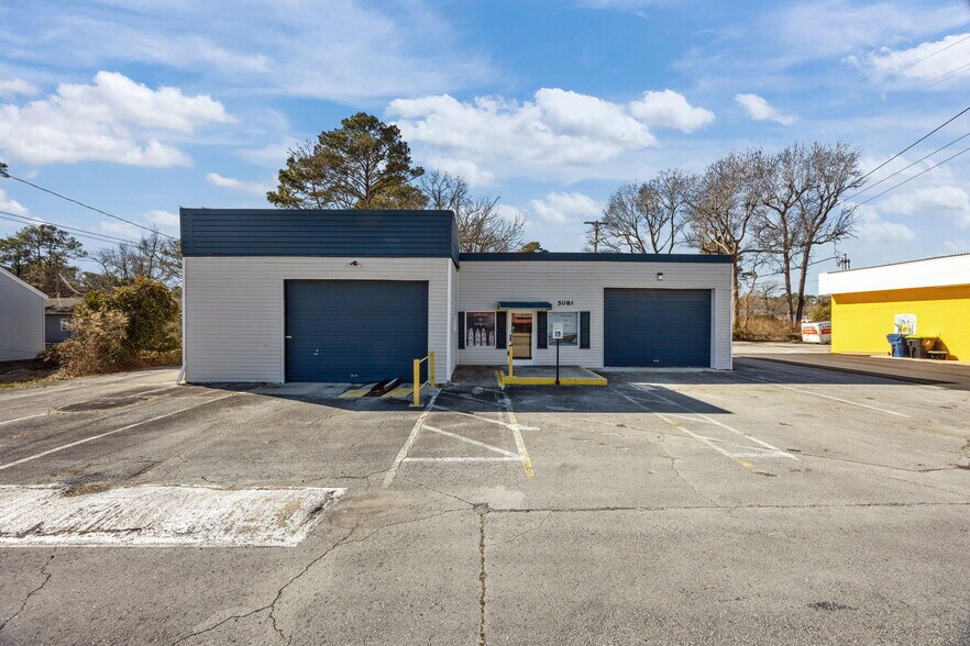 More Photos Of 508 E Main St, Havelock Carwash For Sale