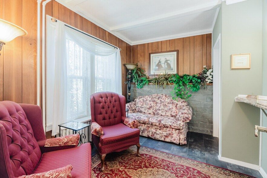 More Photos Of 1201 Washington St, Watertown Office Residential For Sale