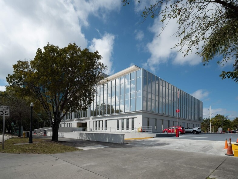 More Photos Of 4500 Biscayne Blvd, Miami Office For Sale