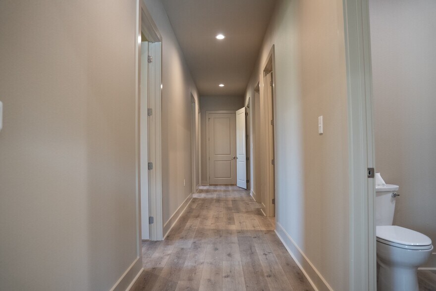 More Photos Of 8490 Industrial Pky, Beaumont Industrial For Lease