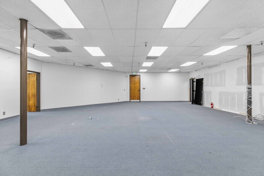 More Photos Of 9036 Winnetka Ave, Northridge Loft Creative Space For Lease