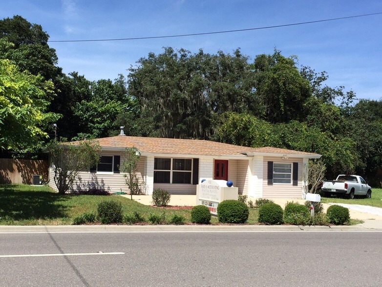 Primary Photo Of 6521 Main St, New Port Richey Office For Sale