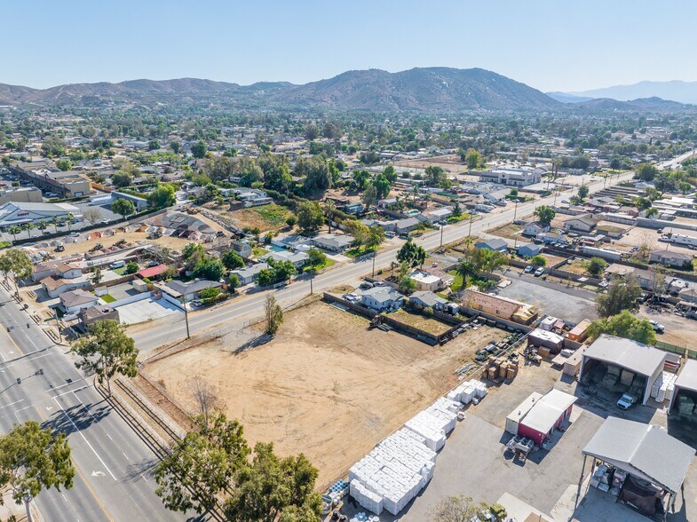 More Photos Of 1100 6th St, Norco Land For Sale