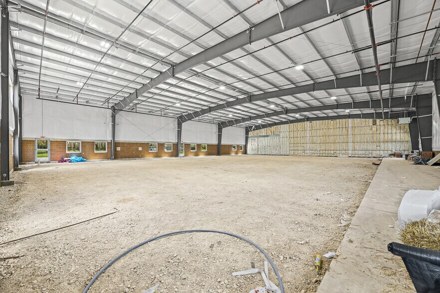 More Photos Of 2844 Westway Drive, Brunswick Warehouse For Lease
