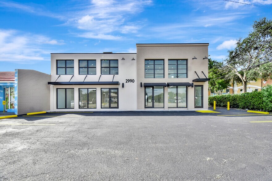 Primary Photo Of 2990 Griffin Rd, Fort Lauderdale Storefront Retail Office For Sale