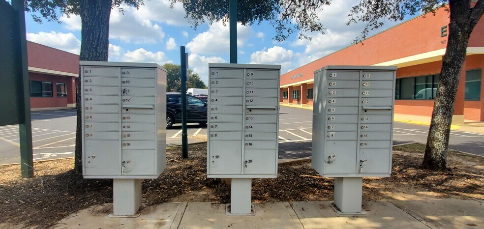 More Photos Of 555 Round Rock West Dr, Round Rock Loft Creative Space For Lease